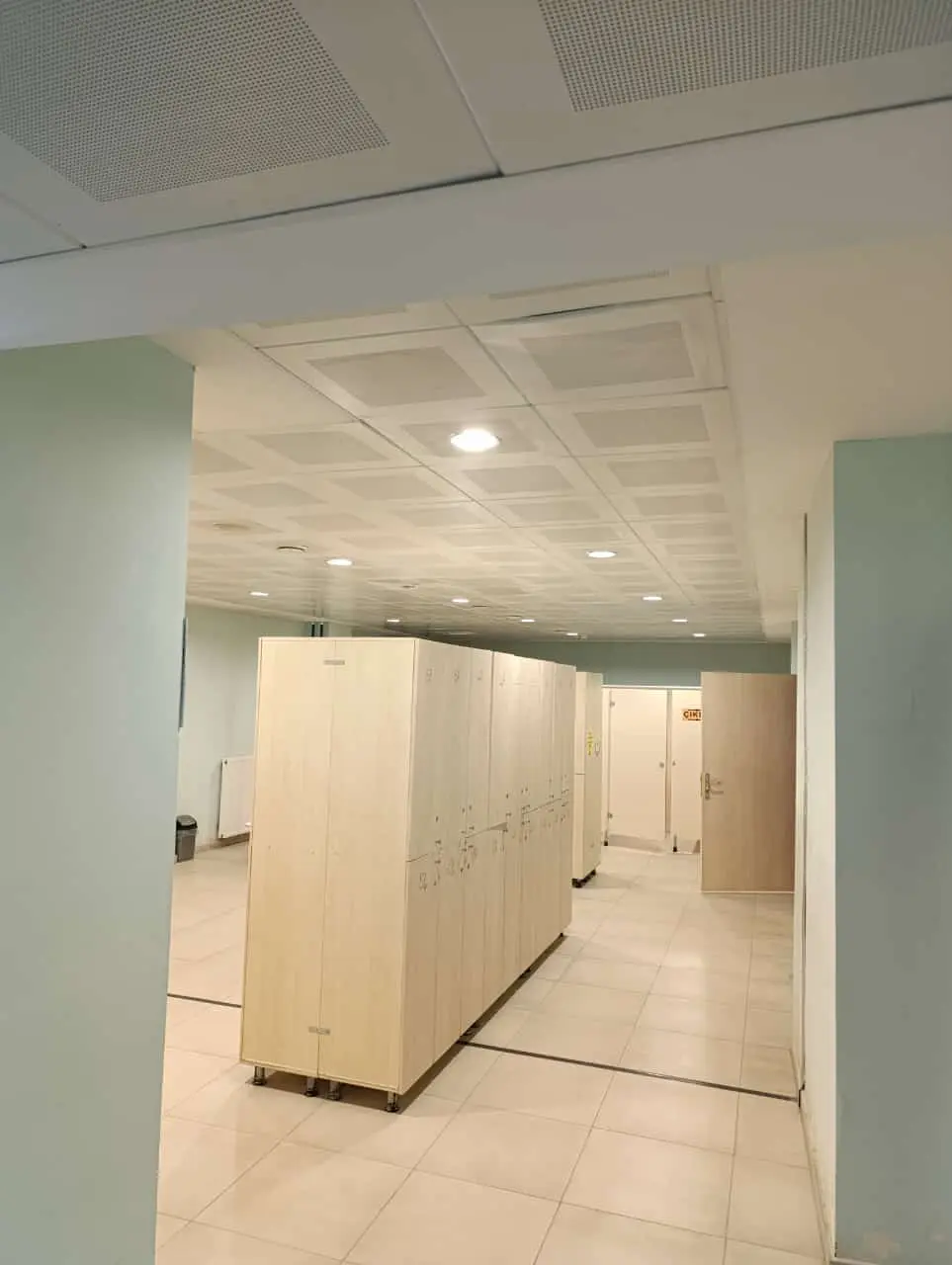 Bayburt Gençlik ve Spor Kapalı Yüzme Havuzu